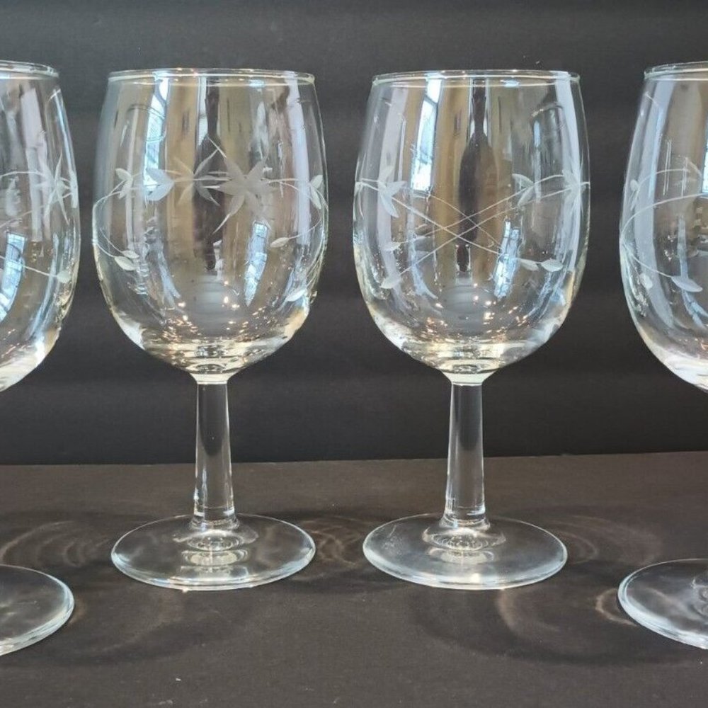 Wine Glass Set Vintage MCM Etched Starburst Vintage 1970's